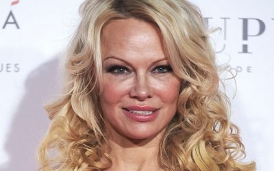 ‘Vegans make better lovers’ says sex icon Pamela Anderson