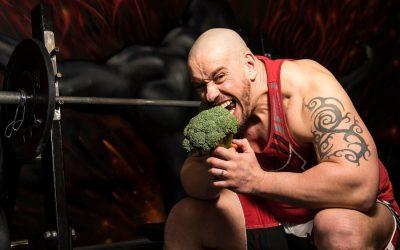 Bodybuilder, Paul Kerton, proves that a plant-based diet doesn’t make you weak