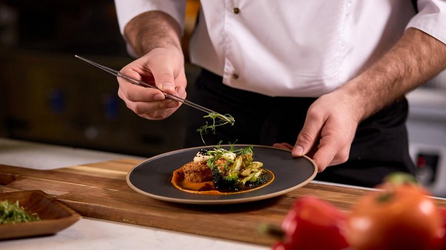 Can restaurants encourage people to eat more sustainably?