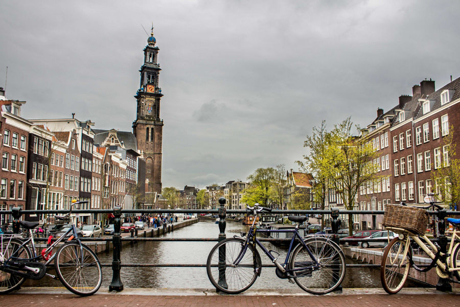 AACC AmsterdamAdsBan